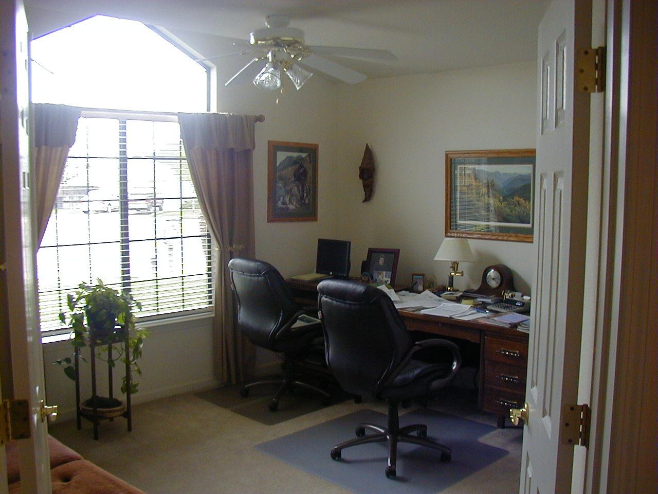 4424 Heather Ridge Lane Redding, CA 96001 - Photo 14 of 16 Office