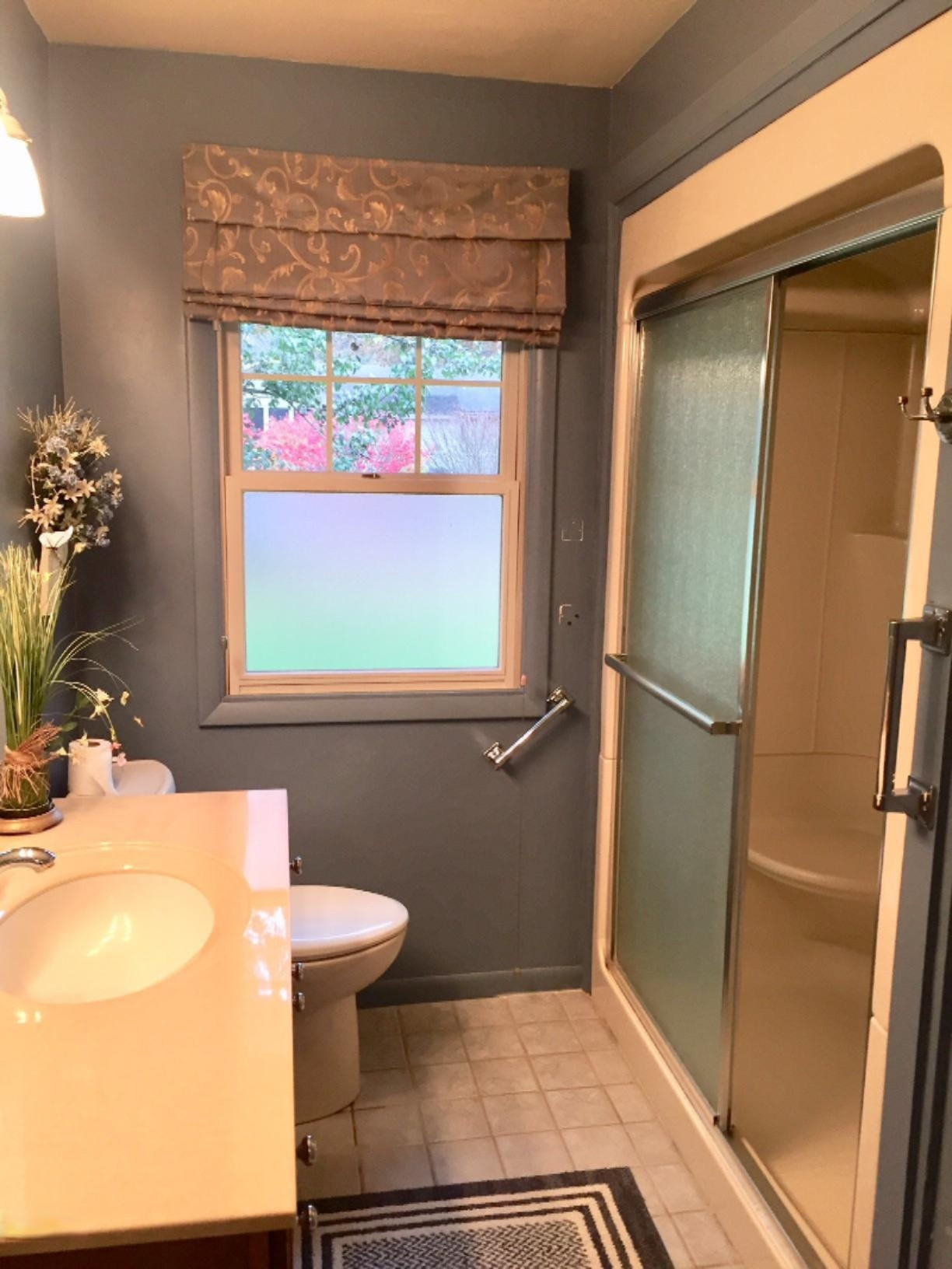 926 Par 4 Road Kalamazoo, MI 49008 - Photo 15 of 20 Par 4 bathroom