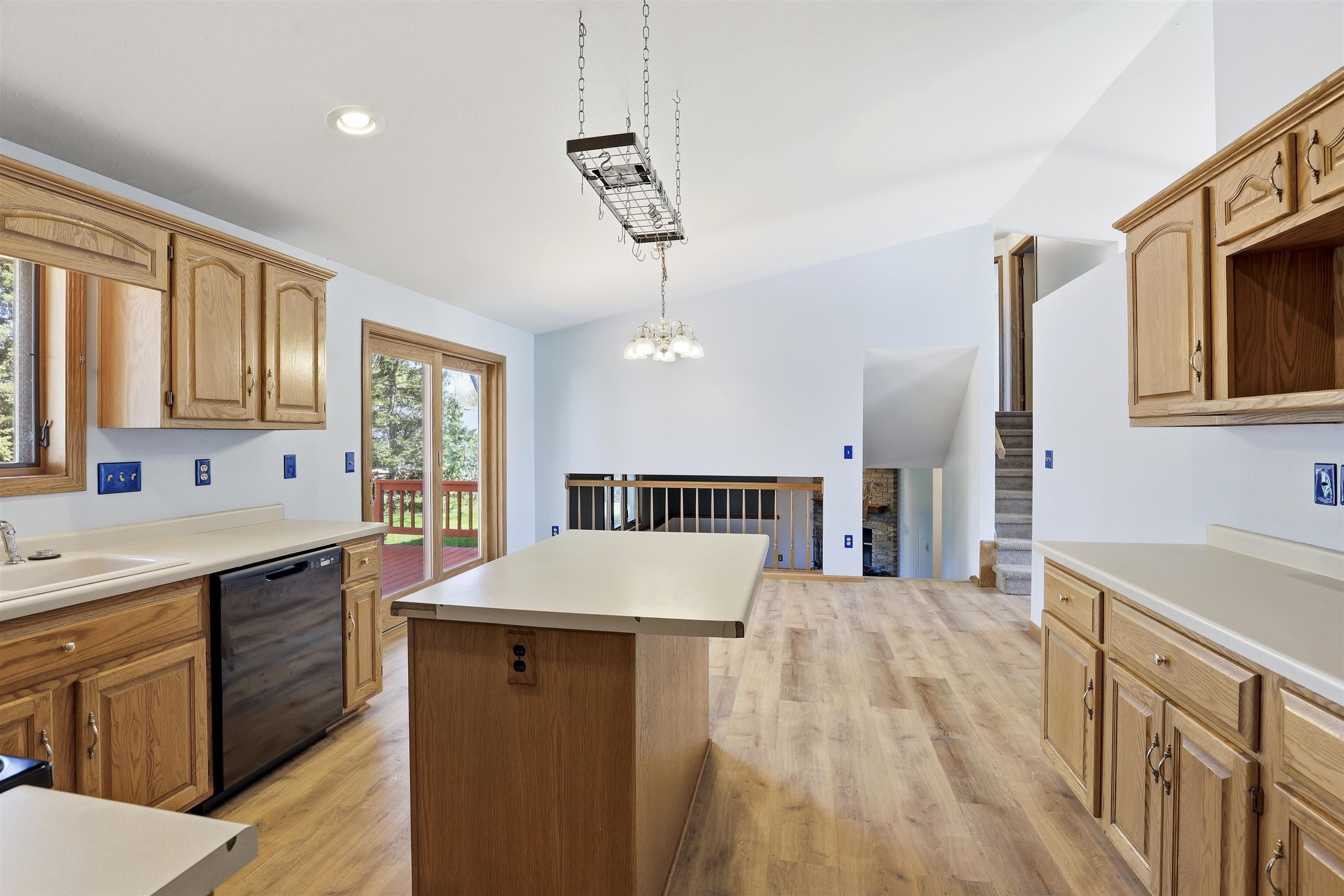W2944 Northbrook Court Appleton, WI 54915 - Photo 9 of 35