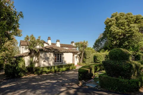 $5,995,000 | 420 El Arroyo Road, Hillsborough, CA 94010