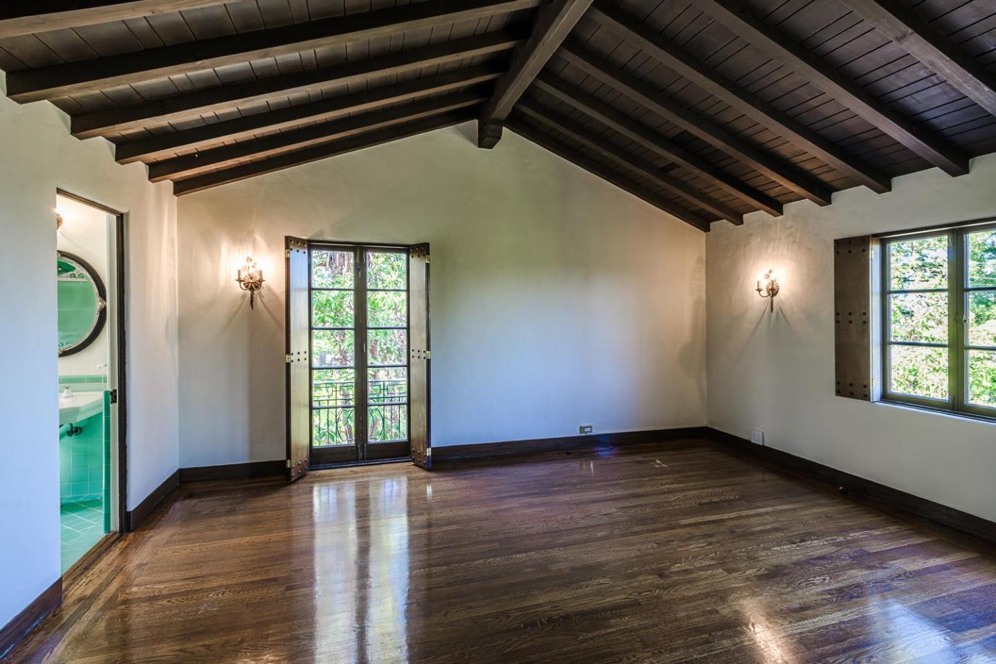 420 El Arroyo Road Hillsborough, CA 94010 - Photo 15 of 24