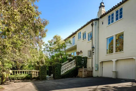 $5,995,000 | 420 El Arroyo Road, Hillsborough, CA 94010
