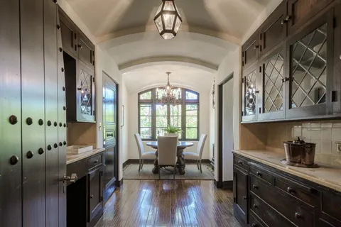 $5,995,000 | 420 El Arroyo Road, Hillsborough, CA 94010