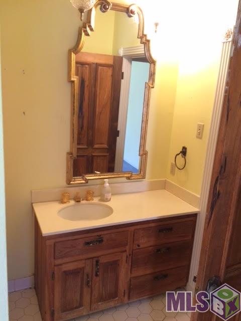 7656 Rienzi Boulevard Baton Rouge, LA 70809 - Photo 4 of 25