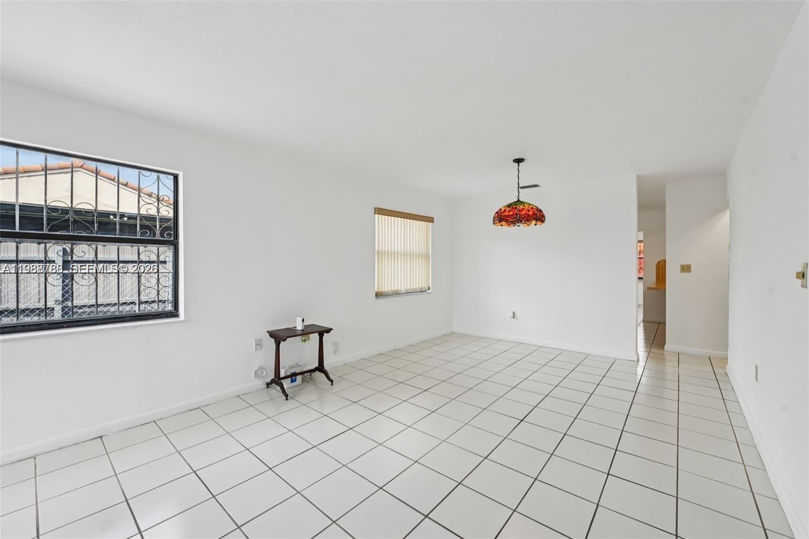 9585 Southwest 1st Terrace Miami, FL 33174 - Photo 11 of 48