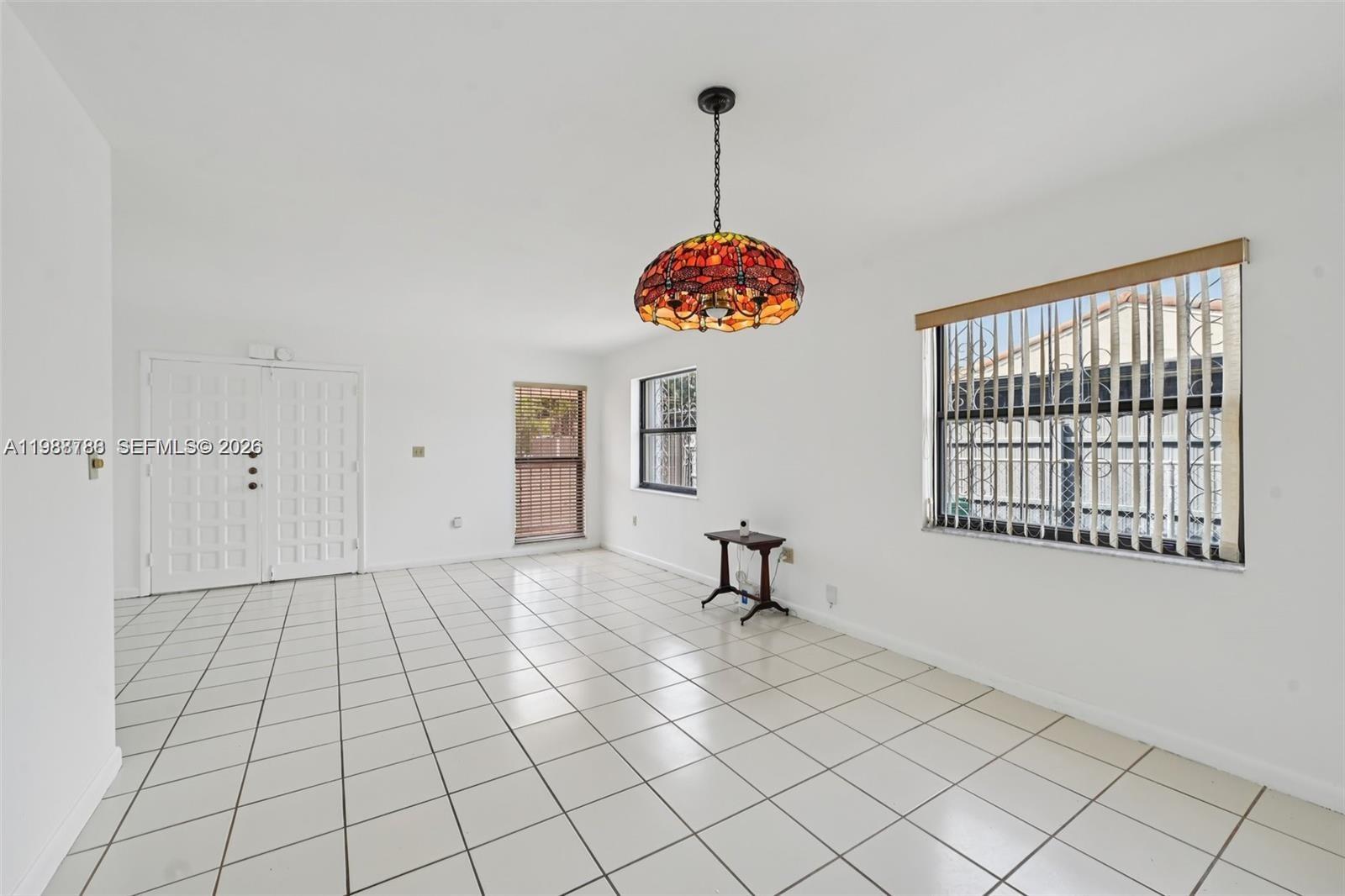 9585 Southwest 1st Terrace Miami, FL 33174 - Photo 12 of 48