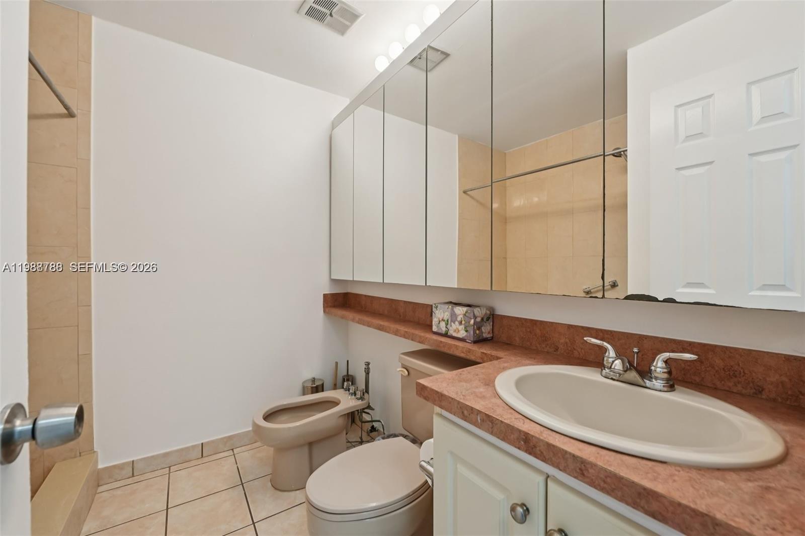9585 Southwest 1st Terrace Miami, FL 33174 - Photo 23 of 48