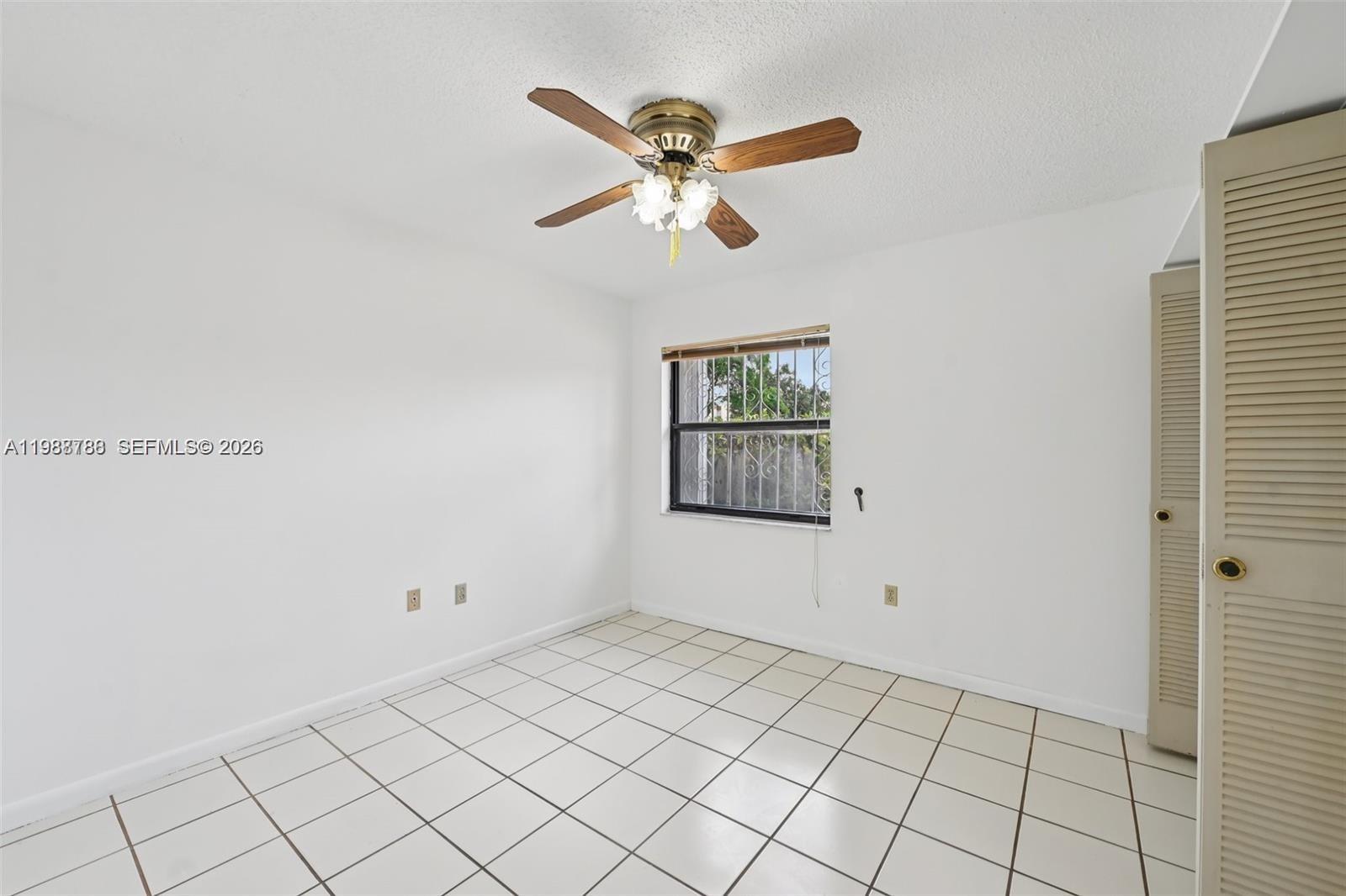 9585 Southwest 1st Terrace Miami, FL 33174 - Photo 28 of 48