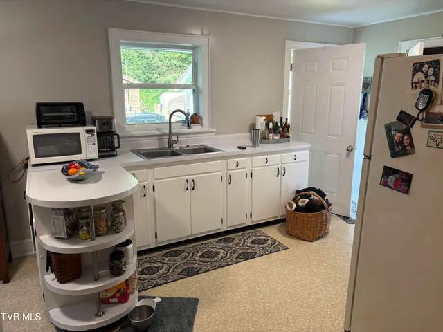 $149,000 | 251 Jackson Street, Clintwood, VA 24228