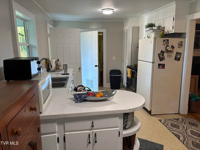 $149,000 | 251 Jackson Street, Clintwood, VA 24228