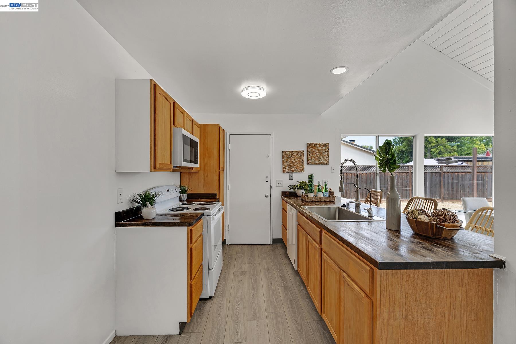 1427 Saybrook Road Livermore, CA 94551 - Photo 8 of 30 Gallery Image 8