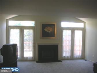 204 Rampart Place Ambler, PA 19002 - Photo 3 of 6 Gallery Image 3
