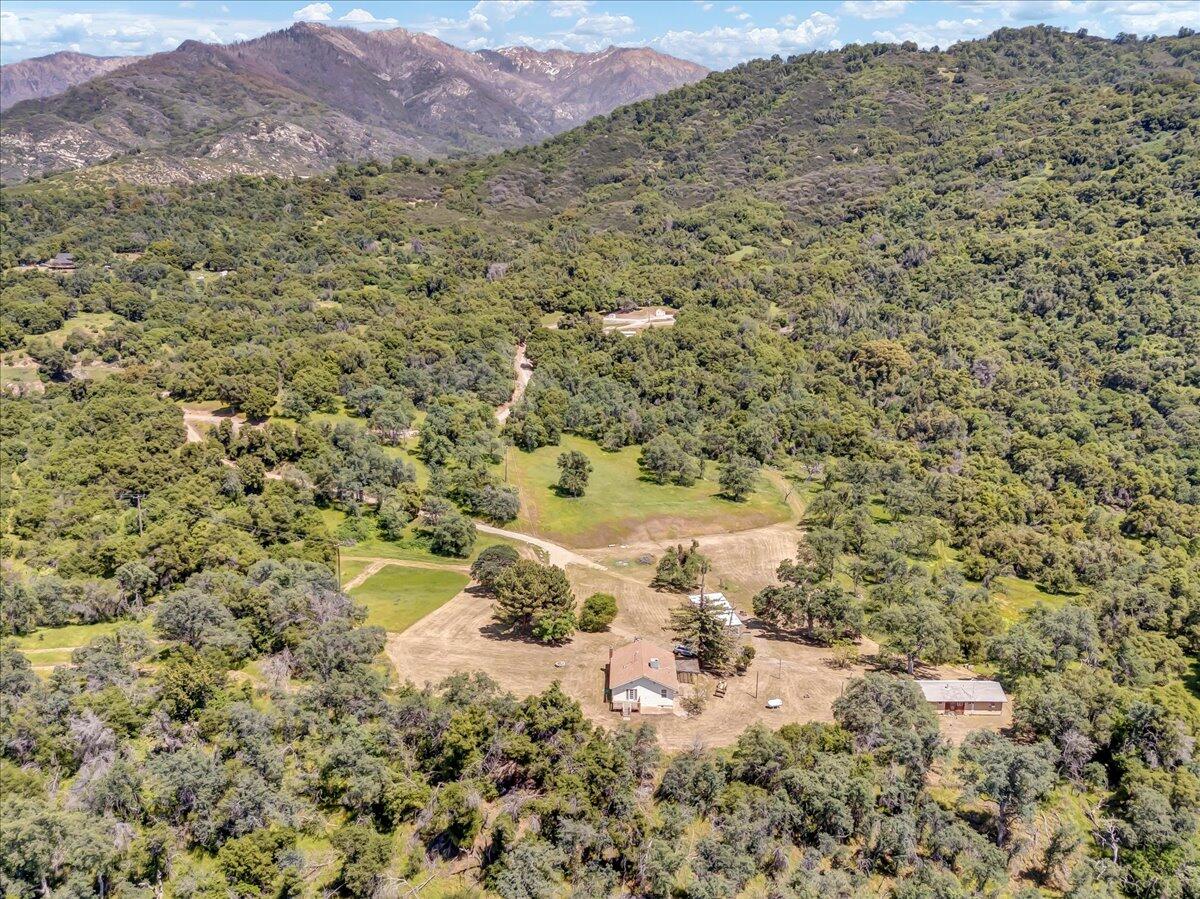 45171 Balch Park Road Springville, CA 93265 - Photo 11 of 54 12-12