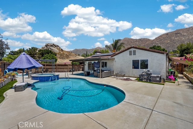 21791 Spring Crest Road Moreno Valley, CA 92557 - Photo 11 of 19