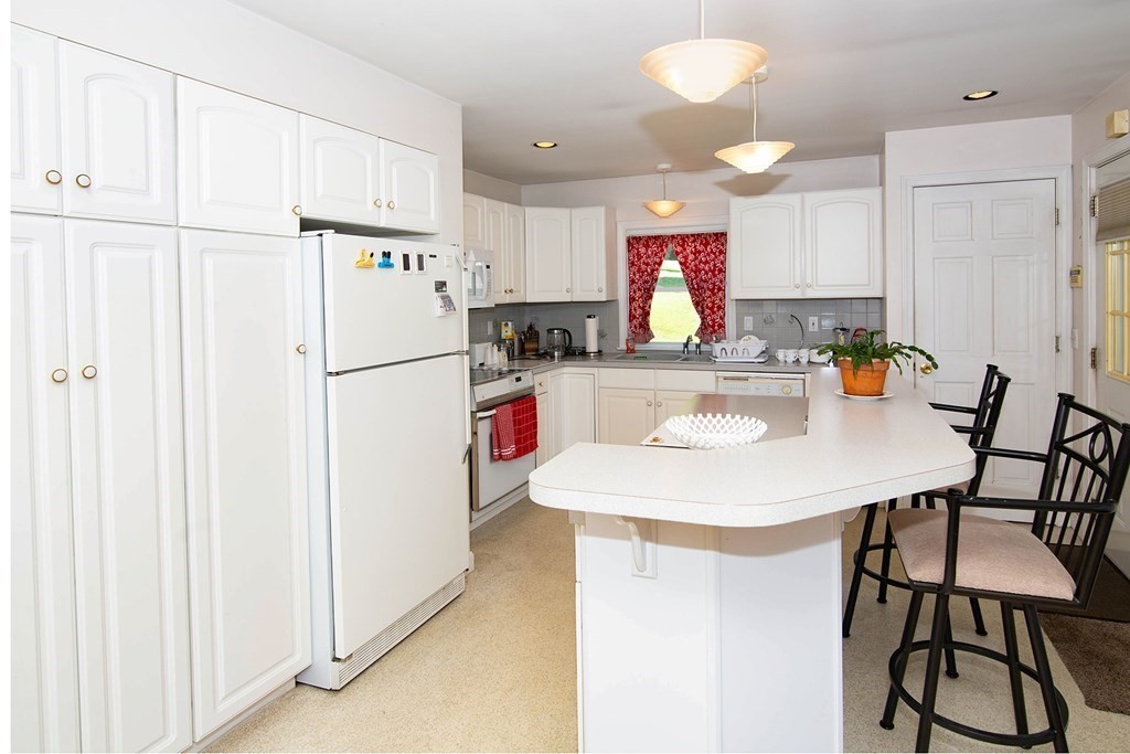 2069 High Street Three Rivers, MA 01080 - Photo 5 of 30