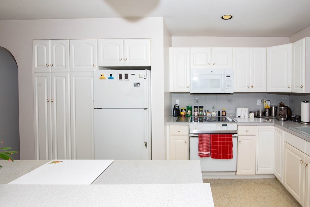 2069 High Street Three Rivers, MA 01080 - Photo 7 of 30