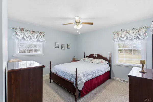 $339,900 | 14 Sleepy Hollow Road, Lynchburg, VA 24502