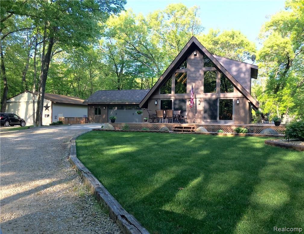 4306 Cordley Lake Road Pinckney, MI 48169 - Photo 2 of 52 5 Split-able Acres, 4 Bedrooms, 2.5 Baths, 2.5 Car Attached Garage & Pole Barn