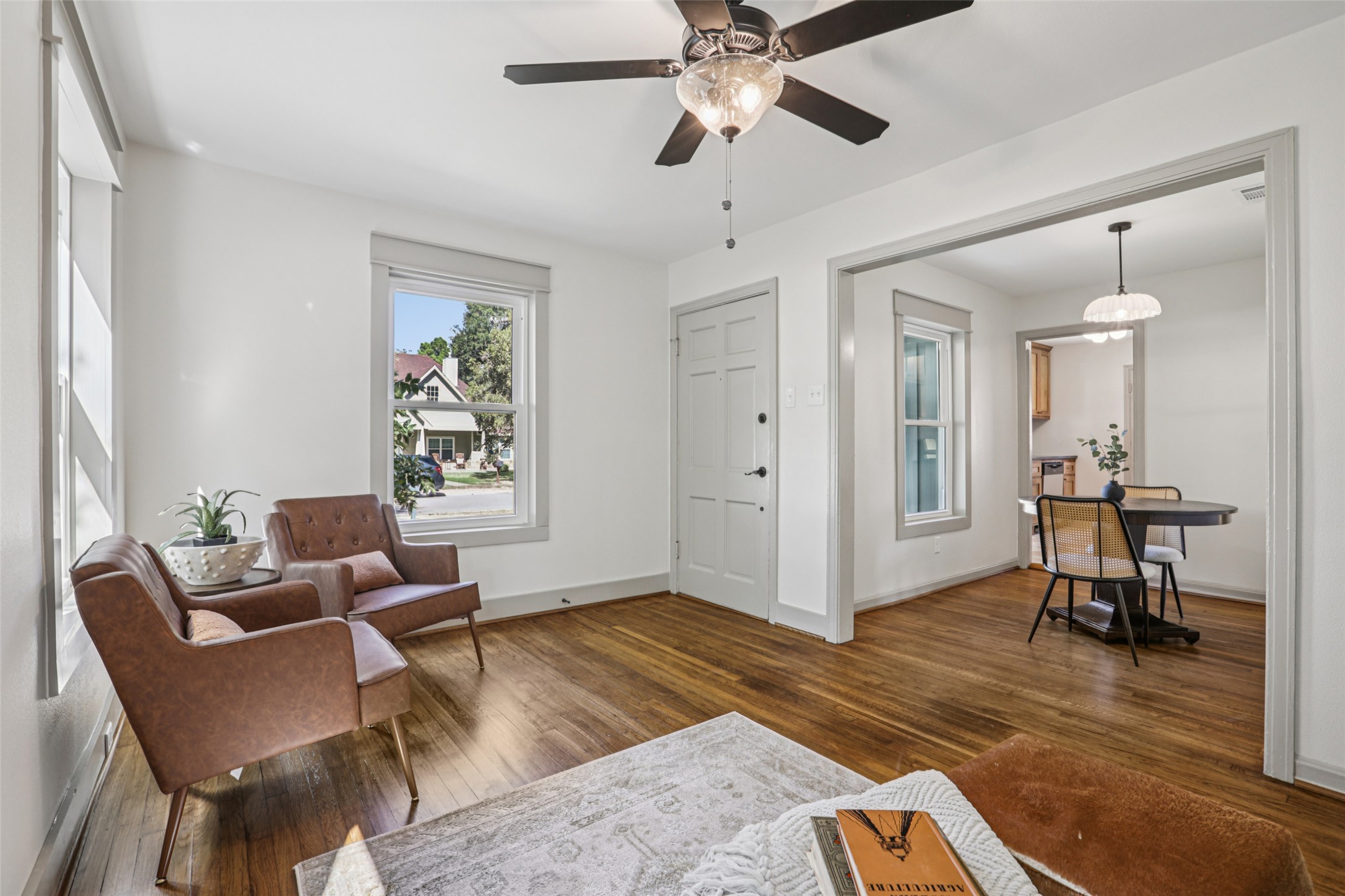 602 Short Street Smithville, TX 78957 - Photo 10 of 27 a living room with furniture and a window