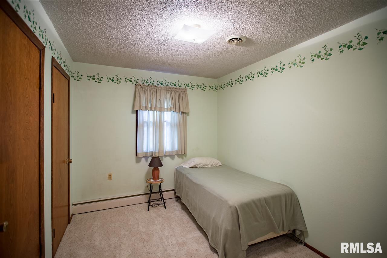7905 Knoxville Road Milan, IL 61264 - Photo 12 of 24 Gallery Image 12