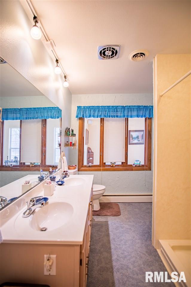 7905 Knoxville Road Milan, IL 61264 - Photo 10 of 24 Gallery Image 10