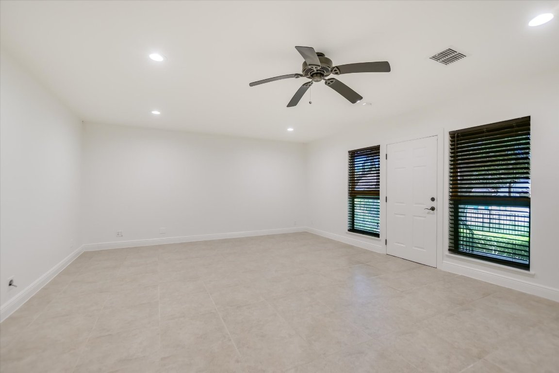 2617 University Club Drive Austin, TX 78732 - Photo 15 of 25 a view of an empty room with a window