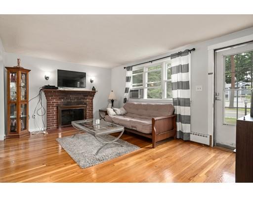 1344 Whipple Road Tewksbury, MA 01876 - Photo 9 of 17 Gallery Image 9