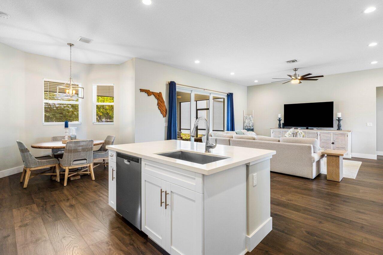 14570 85th Road North The Acreage, FL 33470 - Photo 16 of 48 017-1457085thRoadNorth-Westlake-FL-33470