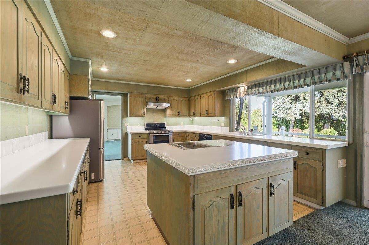 3433 South High Drive Spokane, WA 99203 - Photo 15 of 50