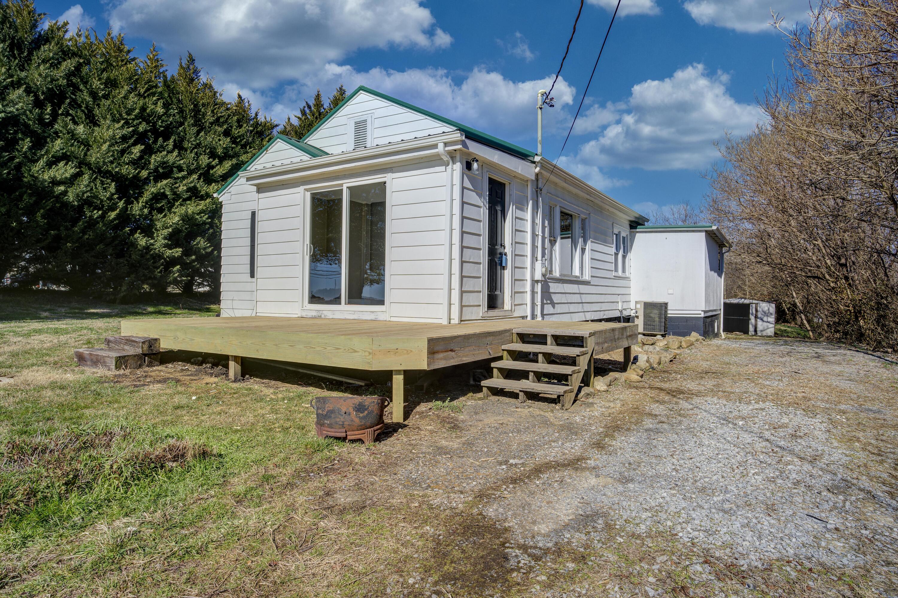 4116 Old State Rte 34 Limestone, TN 37681 - Photo 3 of 33 OldState--30