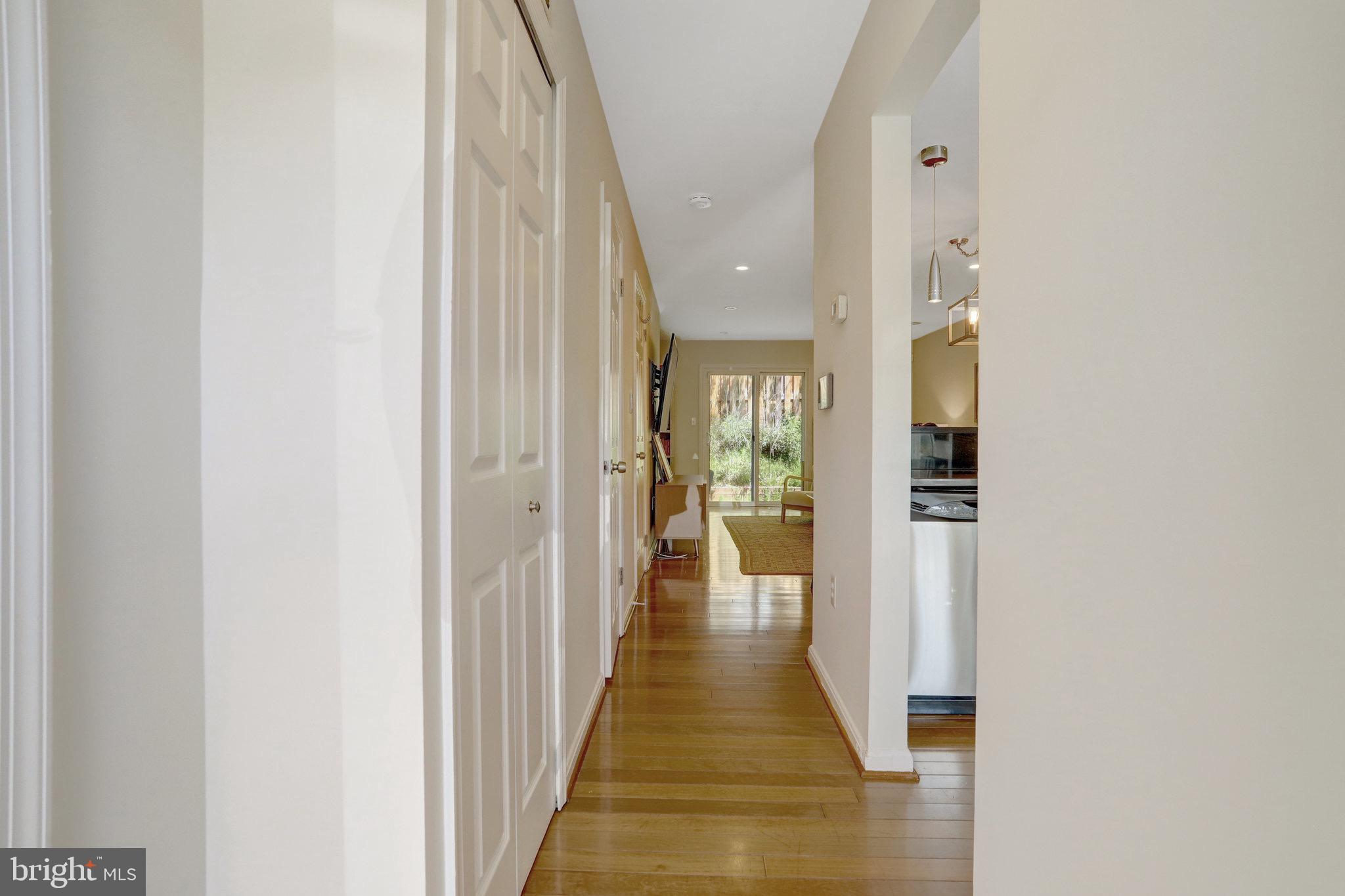 3907 9th Road South Arlington, VA 22204 - Photo 2 of 35 Front Entry