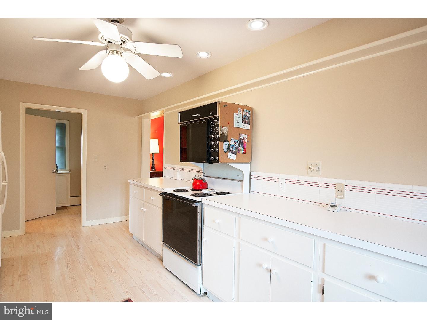 5142 Vera Cruz Road Center Valley, PA 18034 - Photo 13 of 25 Kitchen