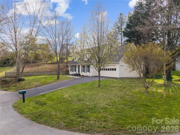 $489,900 | 10 Orchard Place, Weaverville, NC 28787