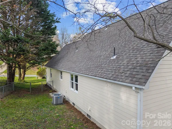 $489,900 | 10 Orchard Place, Weaverville, NC 28787