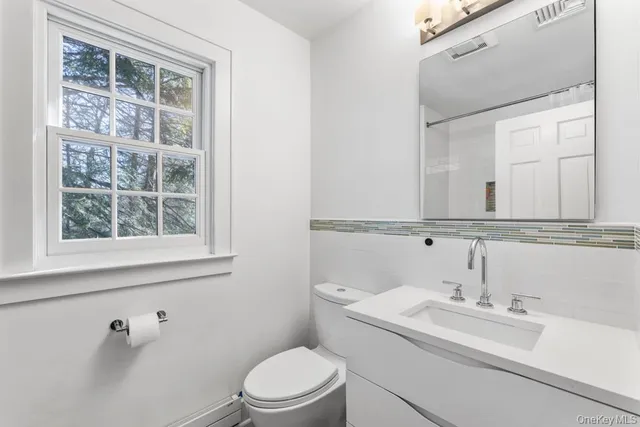 $1,425,000 | 110 Marcourt Drive, Chappaqua, NY 10514