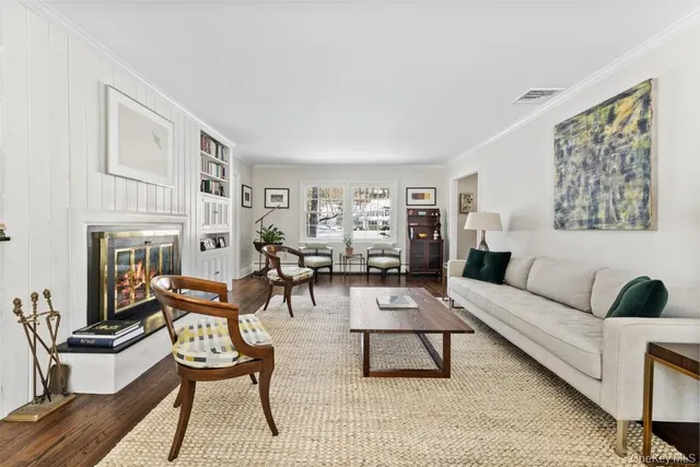 $1,425,000 | 110 Marcourt Drive, Chappaqua, NY 10514