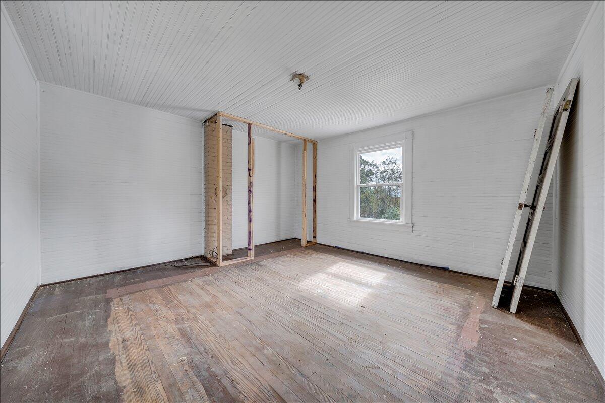 104 Claytor Road Brookneal, VA 24528 - Photo 13 of 43 a view of an empty room with a window