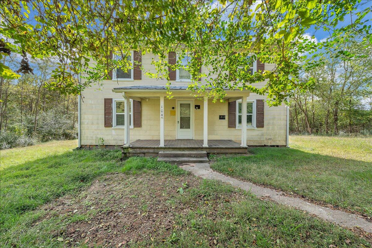 104 Claytor Road Brookneal, VA 24528 - Photo 40 of 43 front view of a house with a yard