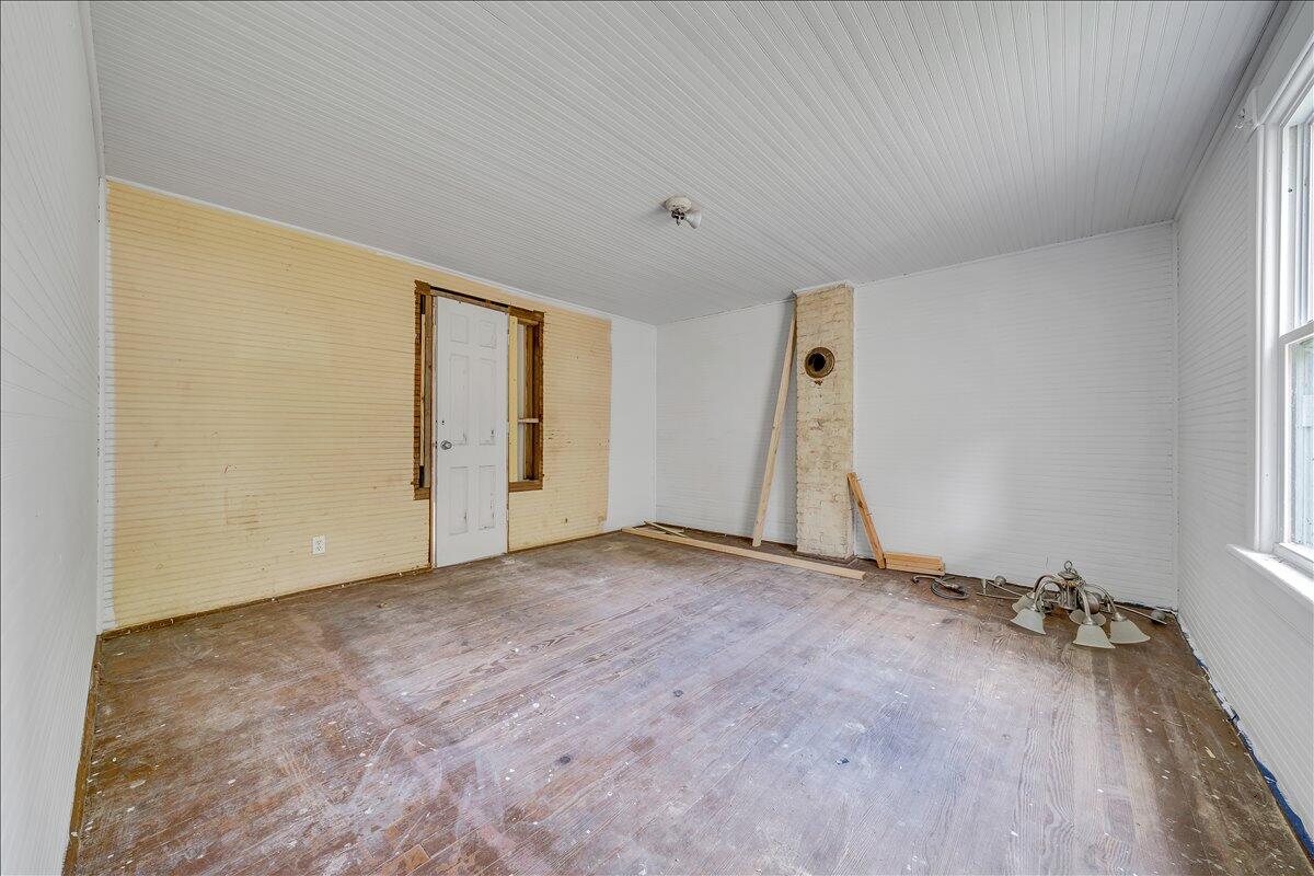 104 Claytor Road Brookneal, VA 24528 - Photo 6 of 43 a view of an empty room with a window