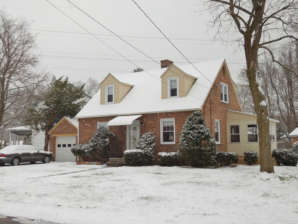 64 Forris Street West Springfield, MA 01089 - Photo 1 of 11 Gallery Image 1