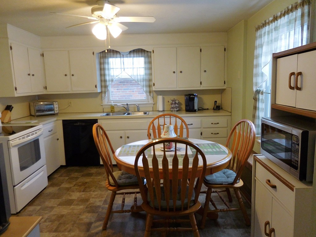64 Forris Street West Springfield, MA 01089 - Photo 4 of 11 Gallery Image 4