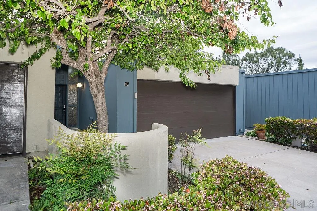 6395 Rancho Mission Road, Unit 10 San Diego, CA 92108 - Photo 1 of 25 Gallery Image 1