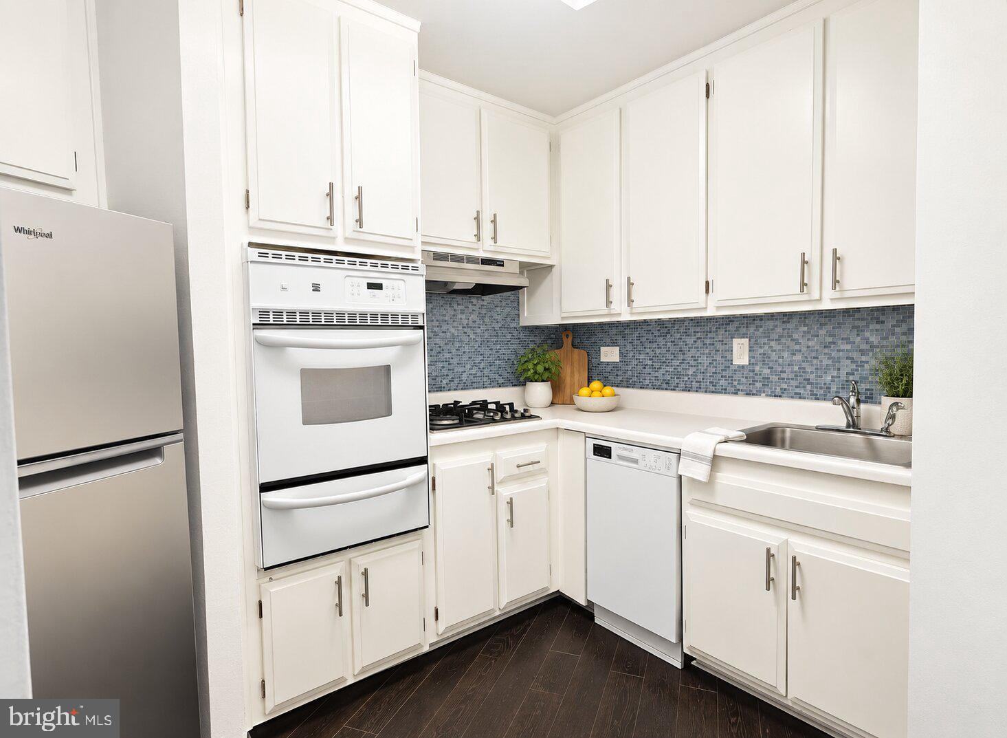 1600 Hagys Ford Road, Unit 3PNARBERTH Narberth, PA 19072 - Photo 5 of 6 Gallery Image 5