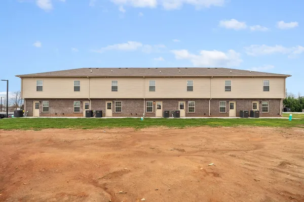 $1,095 | 931 Professional Park Drive, Unit 4E, Clarksville, TN 37040