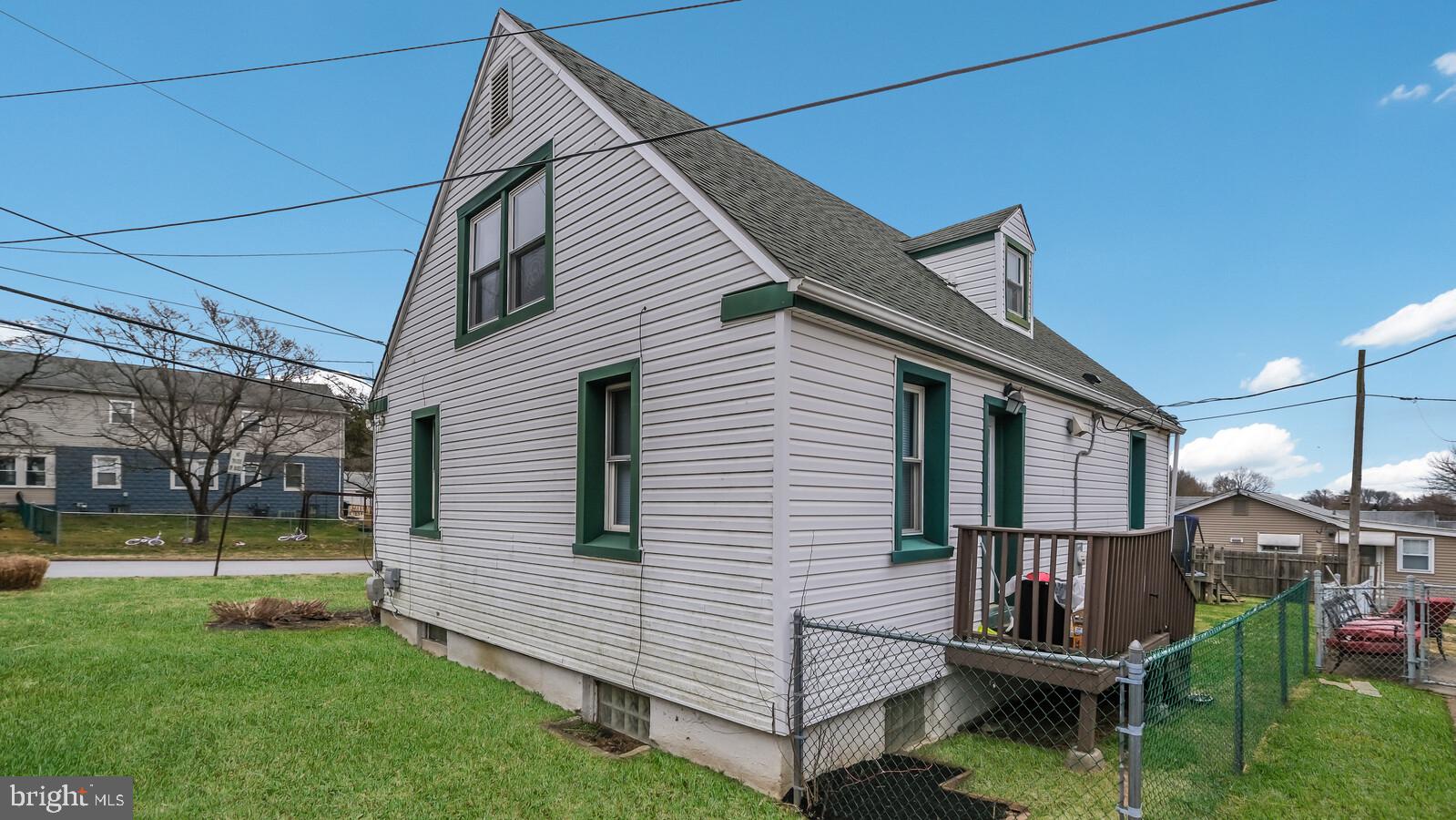 401 Dutton Mill Road Brookhaven, PA 19015 - Photo 5 of 26 Gallery Image 5