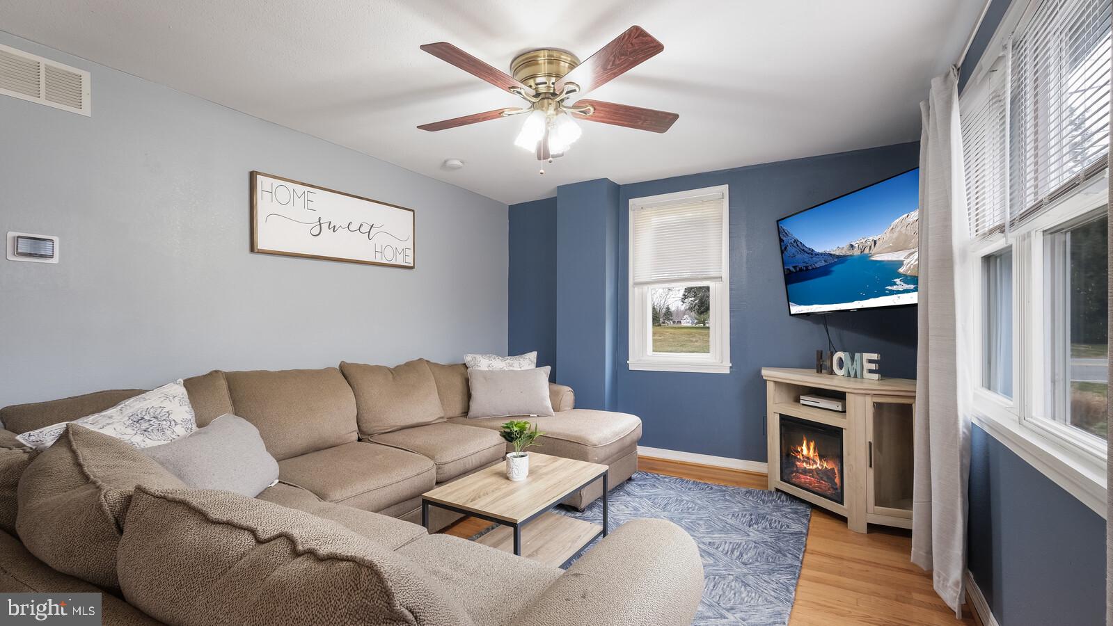 401 Dutton Mill Road Brookhaven, PA 19015 - Photo 7 of 26 Gallery Image 7