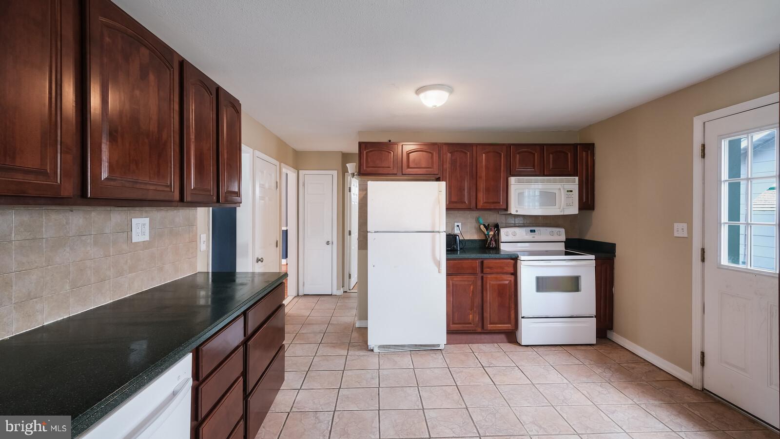 401 Dutton Mill Road Brookhaven, PA 19015 - Photo 8 of 26 Gallery Image 8
