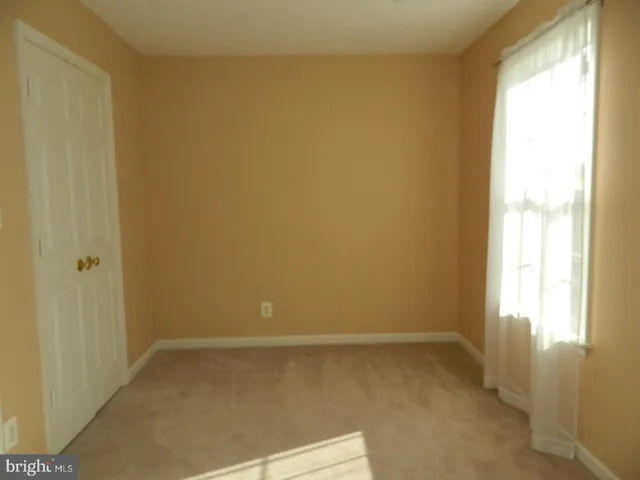 $2,500 | 609 Kensington Drive, Fredericksburg, VA 22405