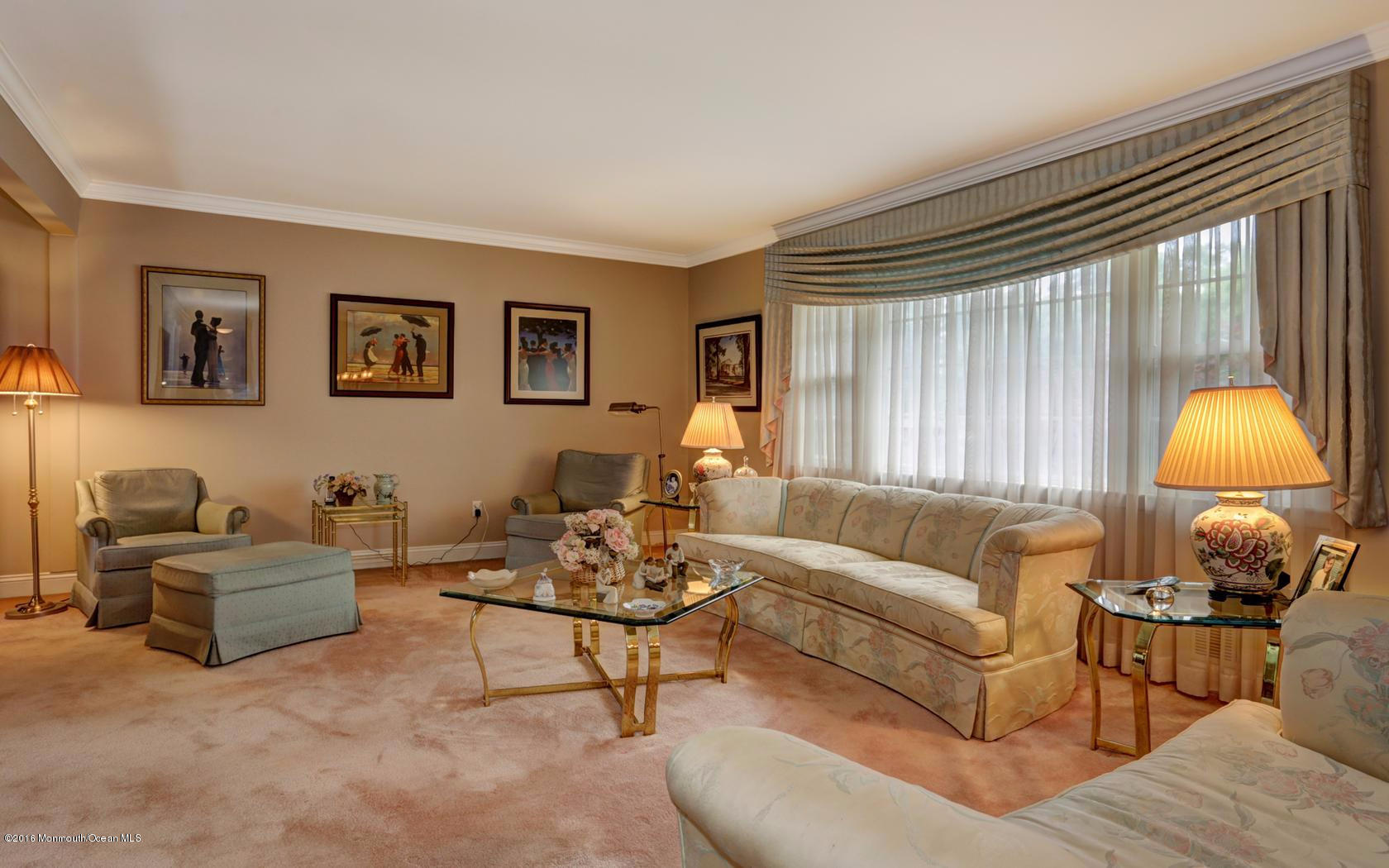 104 Aberdeen Road Aberdeen, NJ 07747 - Photo 5 of 29 Living Room