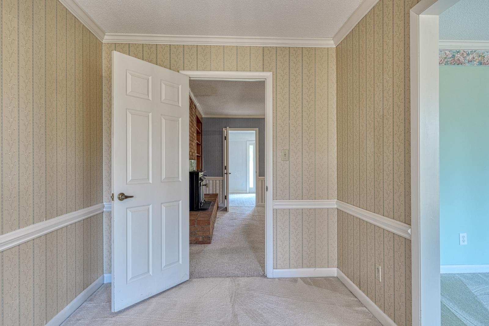 121 State Rd S-42-1630 Spartanburg, SC 29303 - Photo 15 of 35